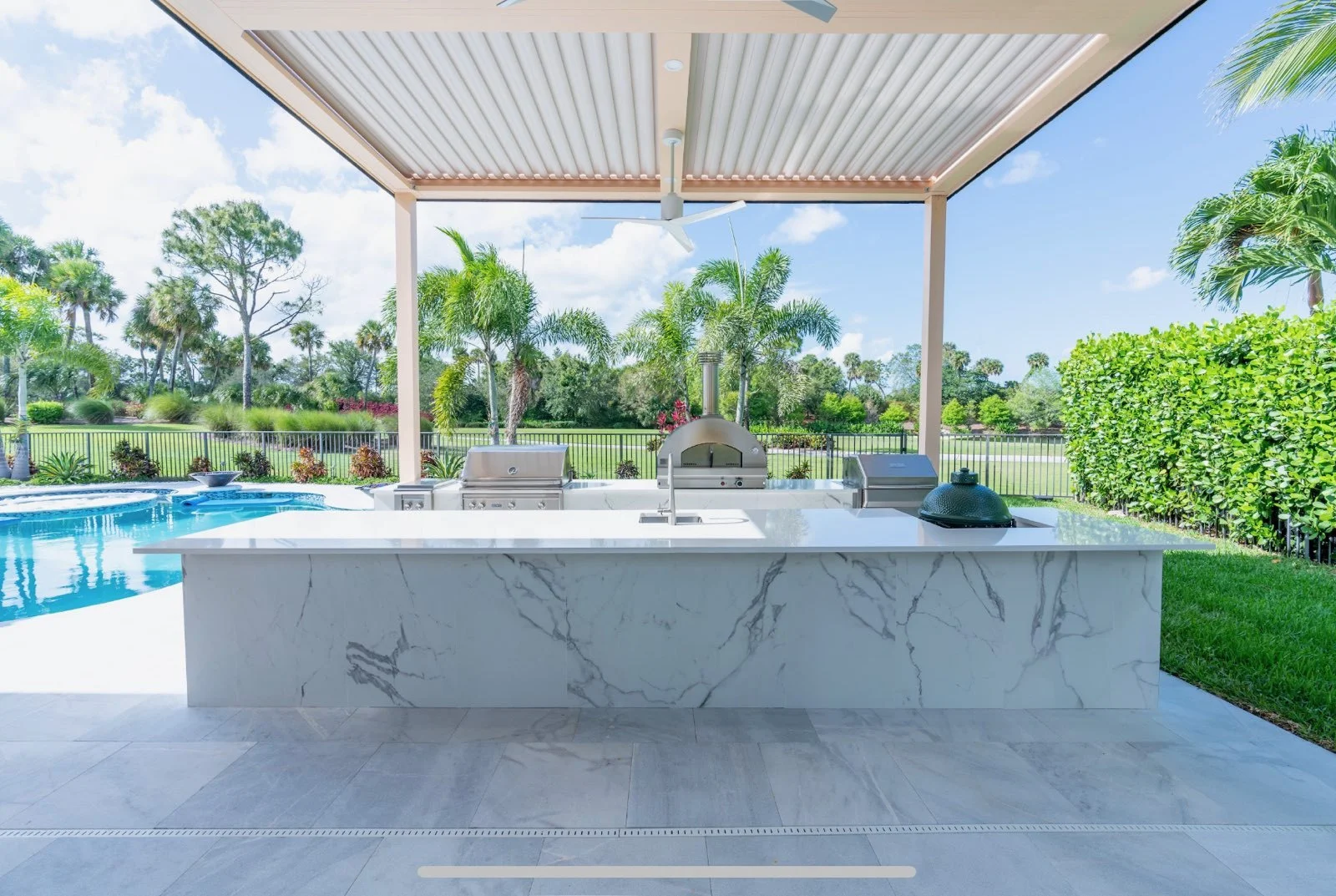 Exquisite patio design done by patio installers in Palm Beach County